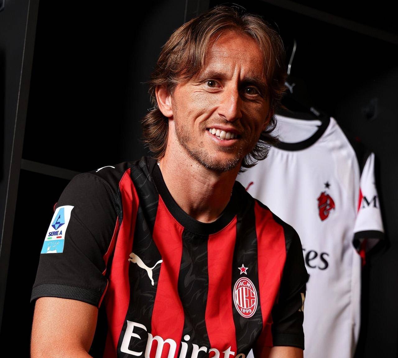 中国女足0-8惨败英格兰女足，张琳艳造险，斯坦韦戴帽