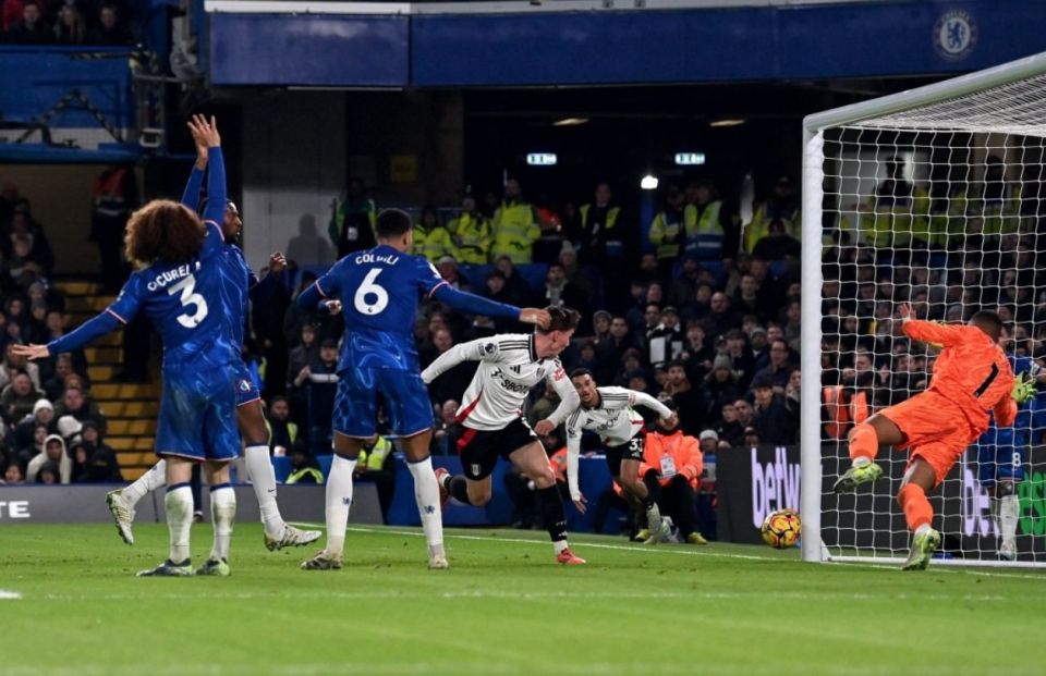 WTT香港总决赛选手城市照，王楚钦率先到达拍照地点